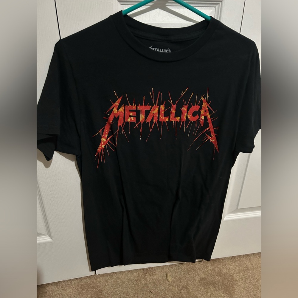 Metallica shirt